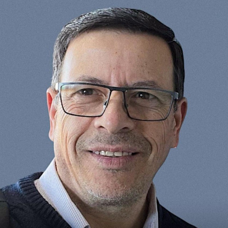 Cesar Pinto.jpeg